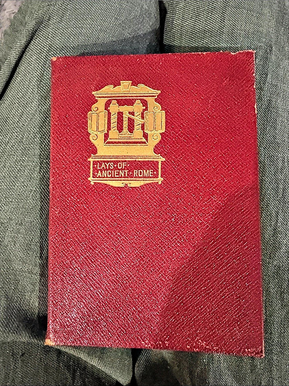 G.P. Putnam's Sons Lays of Ancient Rome (Ariel Booklets Edition) Vintage Red